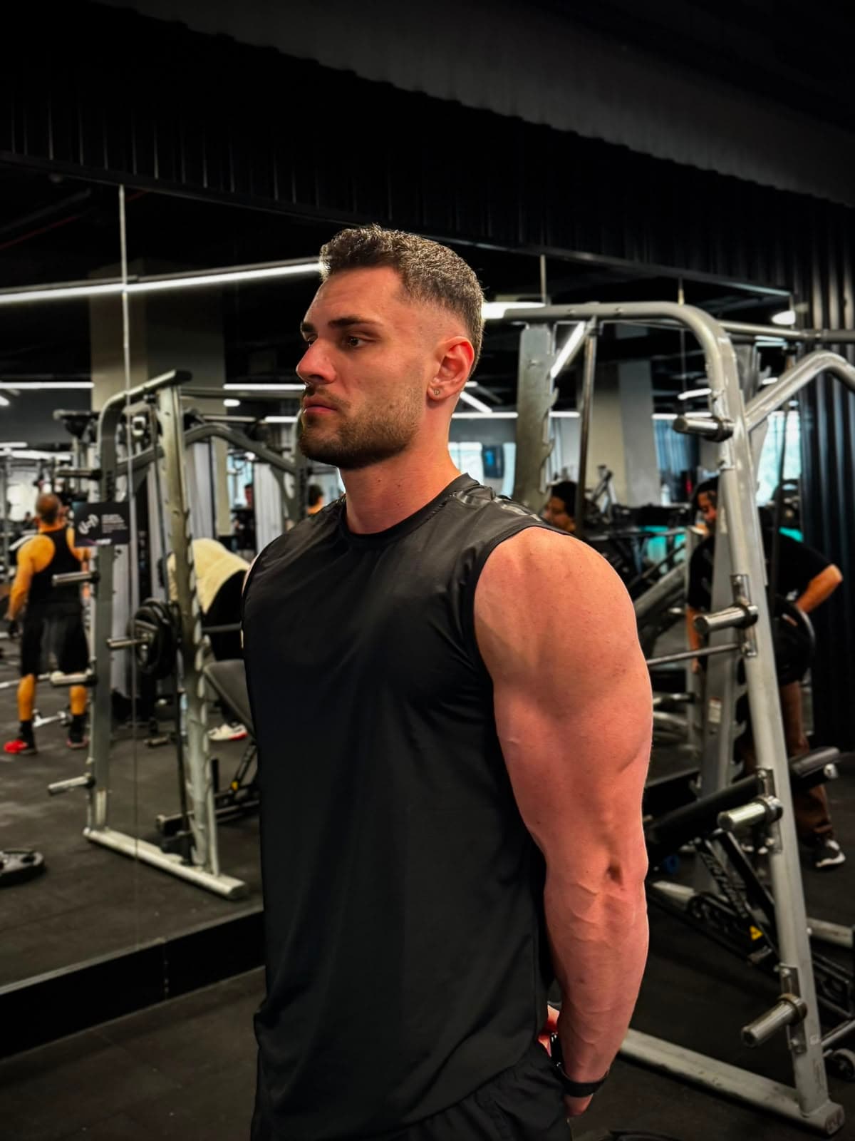 Personal trainer Burkay Çalışkan antrenman sırasında